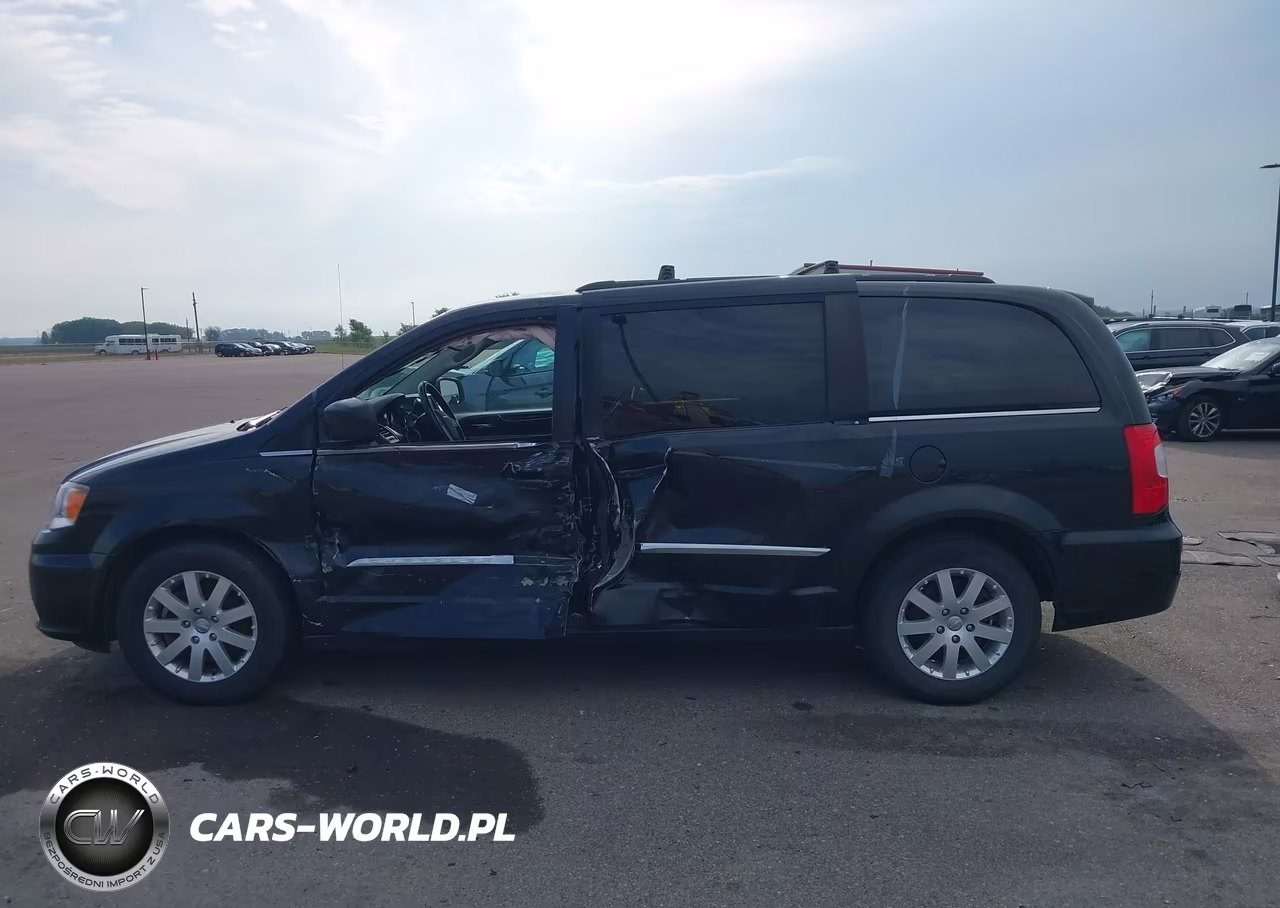 2014 Chrysler Town & Country Touring VIN:2C4RC1BG1ER348515 - 6