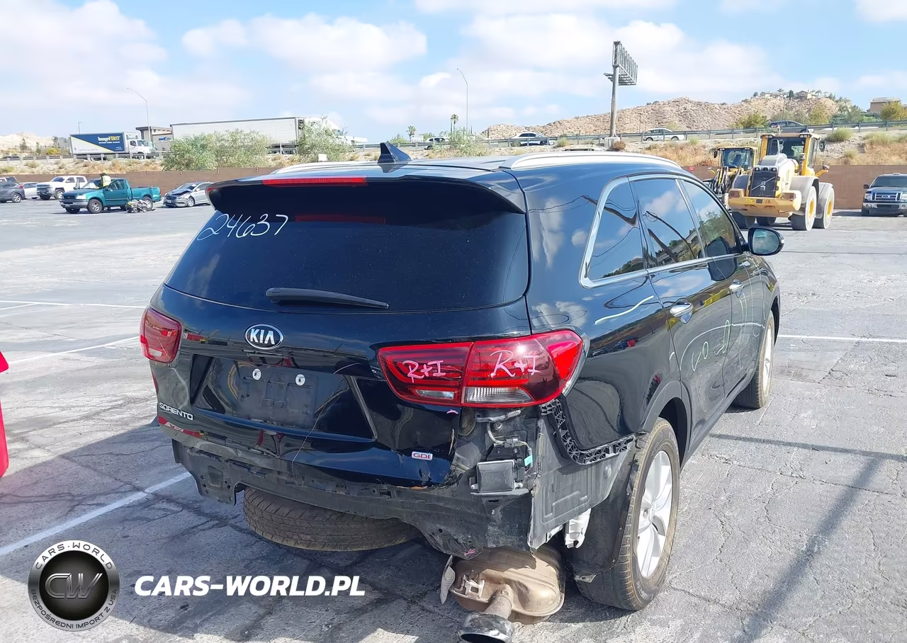 2019 Kia Sorento 2.4L Lx VIN:5XYPG4A36KG596982 - 4