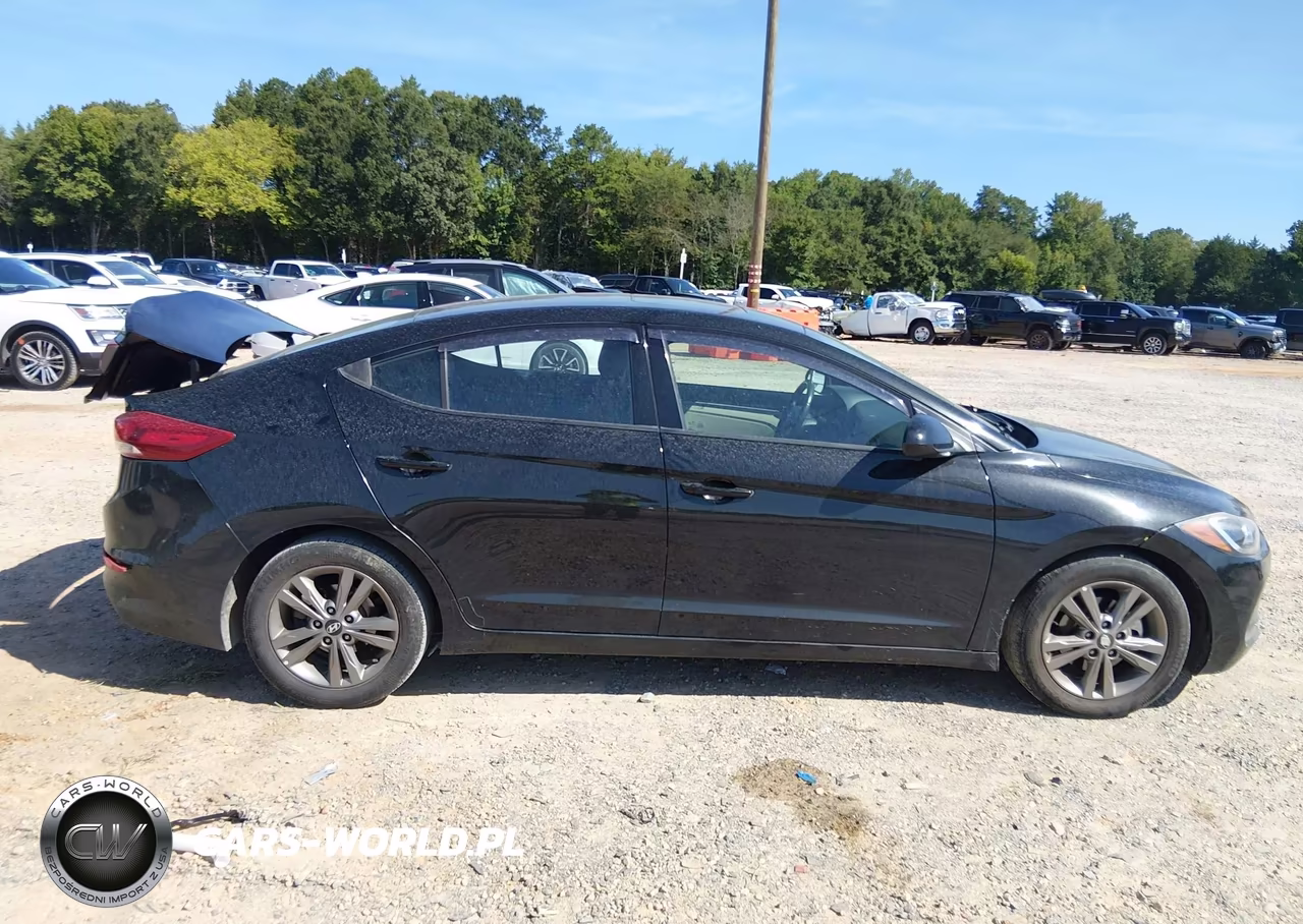 2018 Hyundai Elantra Value Edition VIN:5NPD84LF9JH308466 - 13
