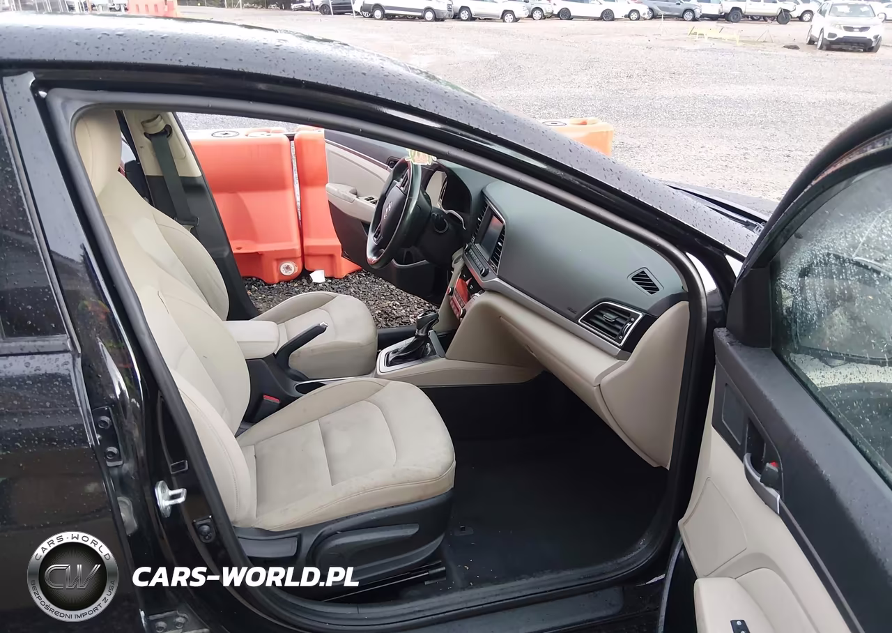 2018 Hyundai Elantra Value Edition VIN:5NPD84LF9JH308466 - 5