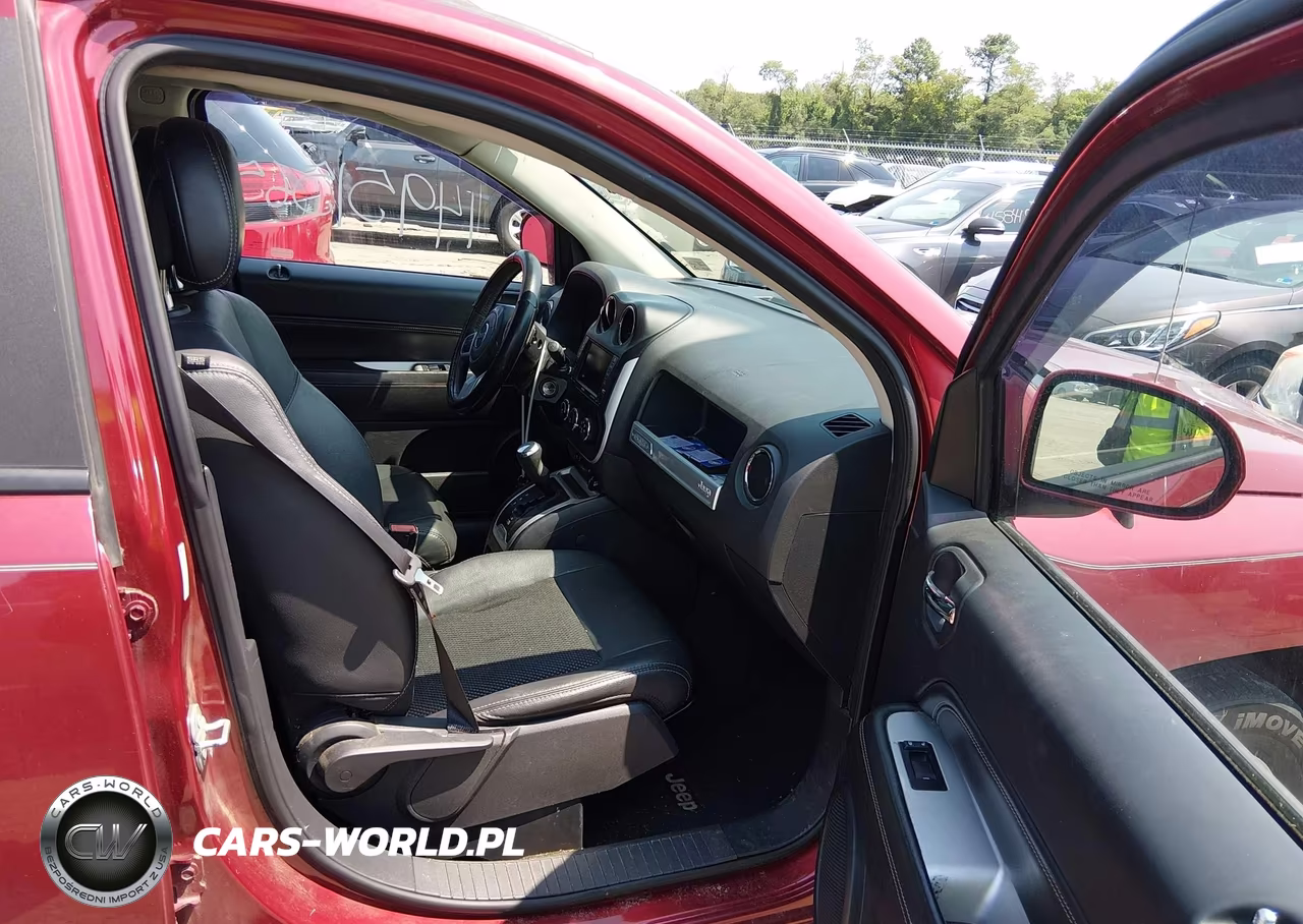 2016 Jeep Compass Latitude VIN:1C4NJDEB1GD558379 - 5