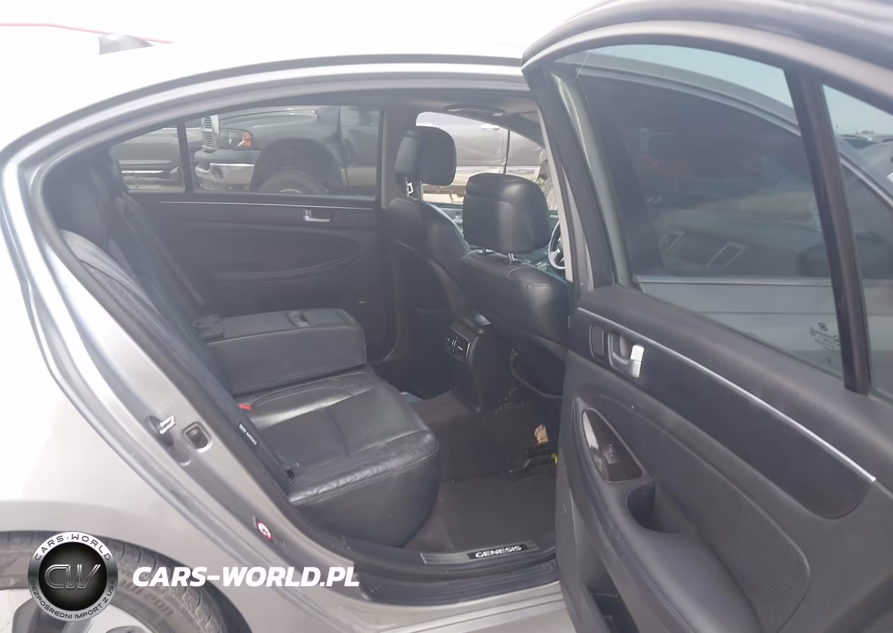 2012 Hyundai Genesis 5.0 R-Spec VIN:KMHGC4DH2CU159544 - 8