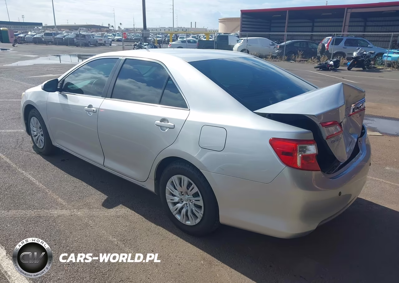 2012 Toyota Camry Le VIN:4T1BF1FK7CU047394 - 3