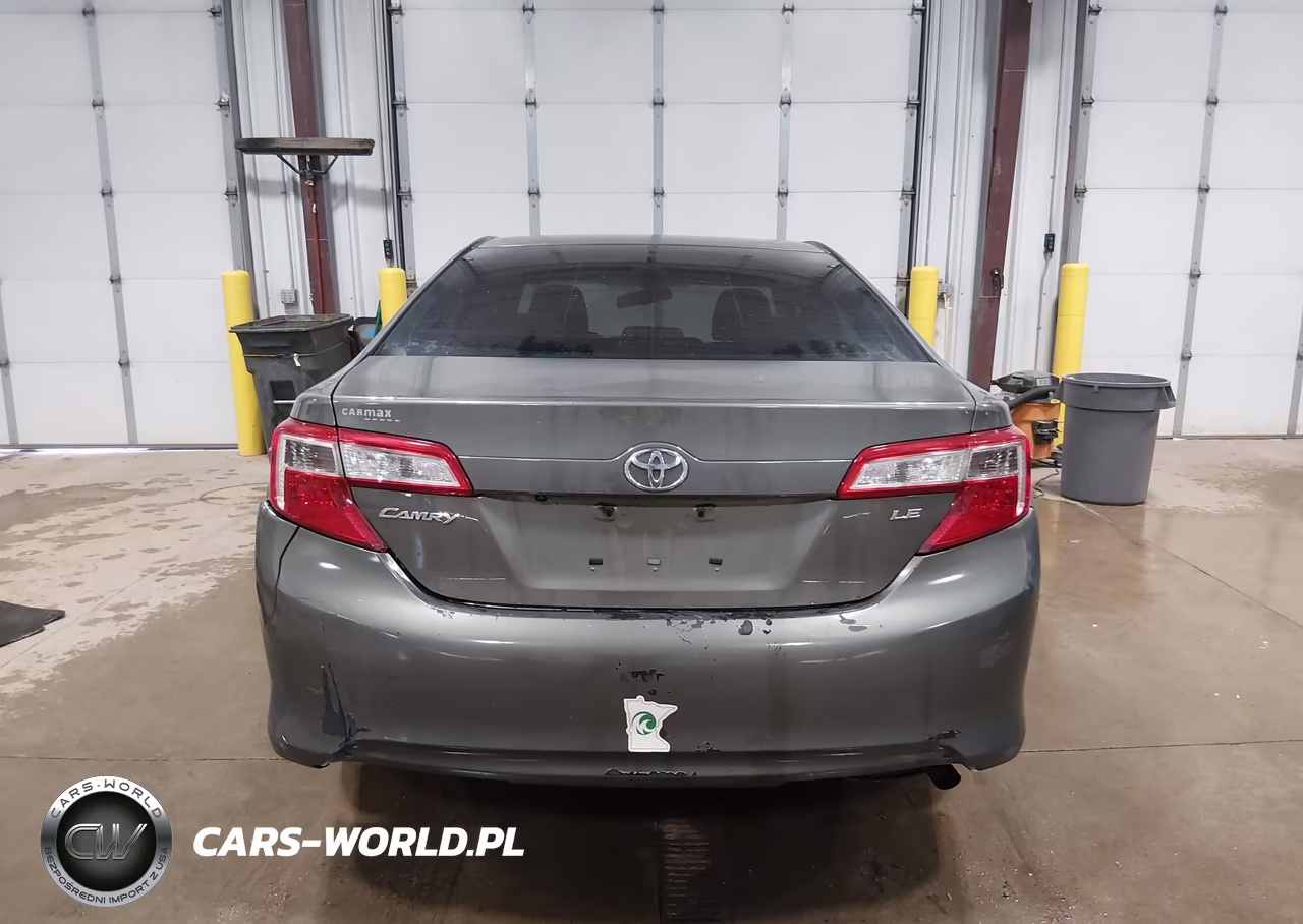 2014 Toyota Camry Le VIN:4T1BF1FK9EU833085 - 17