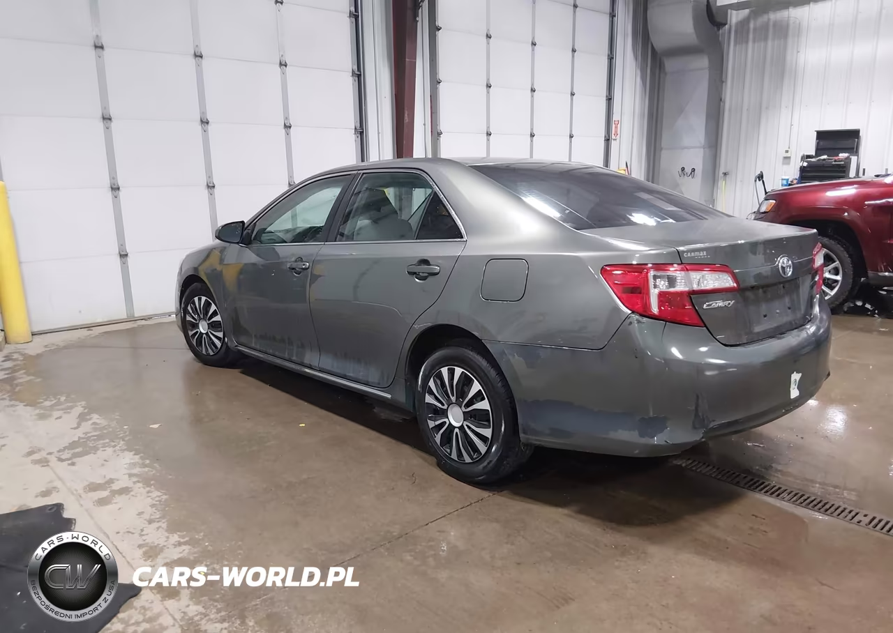 2014 Toyota Camry Le VIN:4T1BF1FK9EU833085 - 3