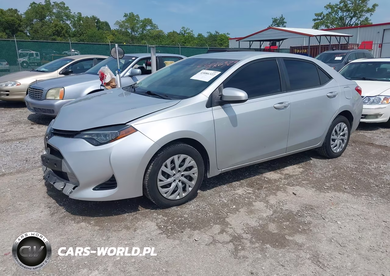2018 Toyota Corolla Le VIN:2T1BURHE4JC029073 - 2