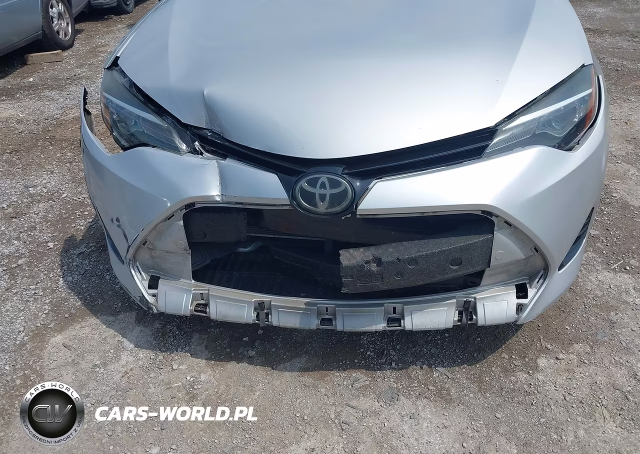 2018 Toyota Corolla Le VIN:2T1BURHE4JC029073 - 6