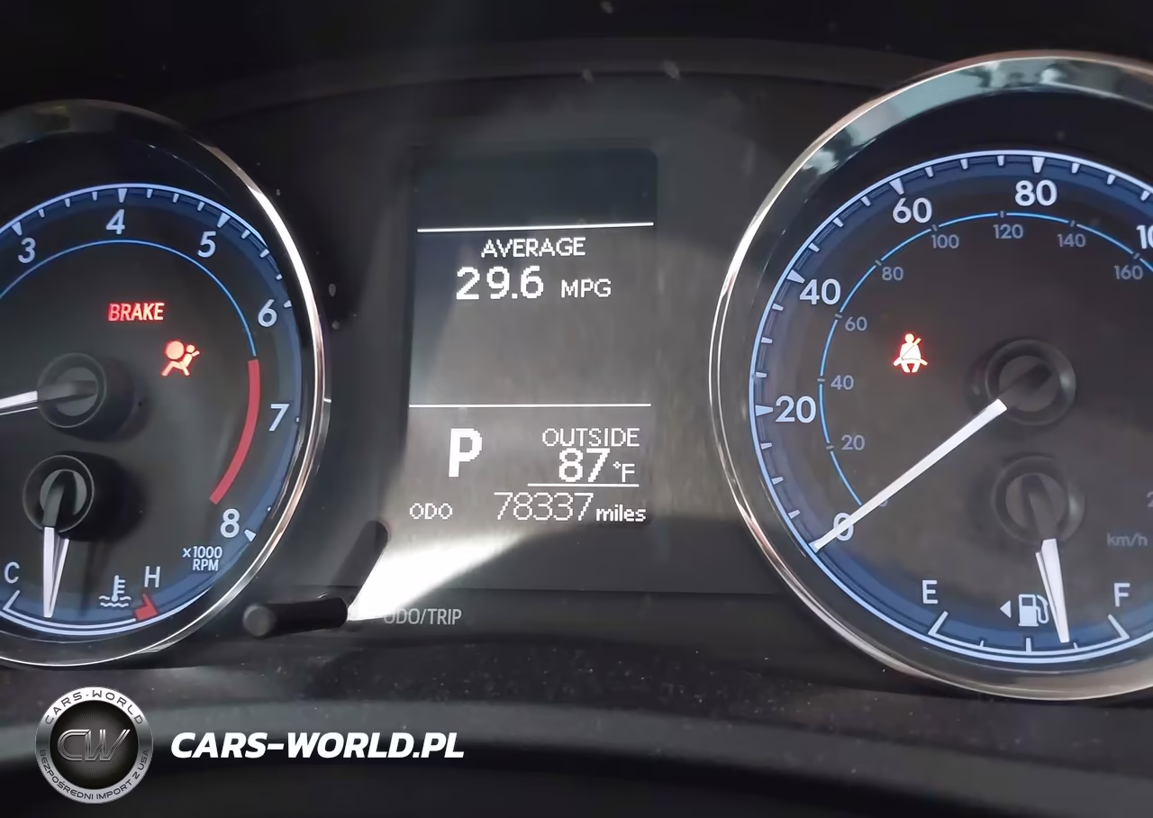 2018 Toyota Corolla Le VIN:2T1BURHE4JC029073 - 7