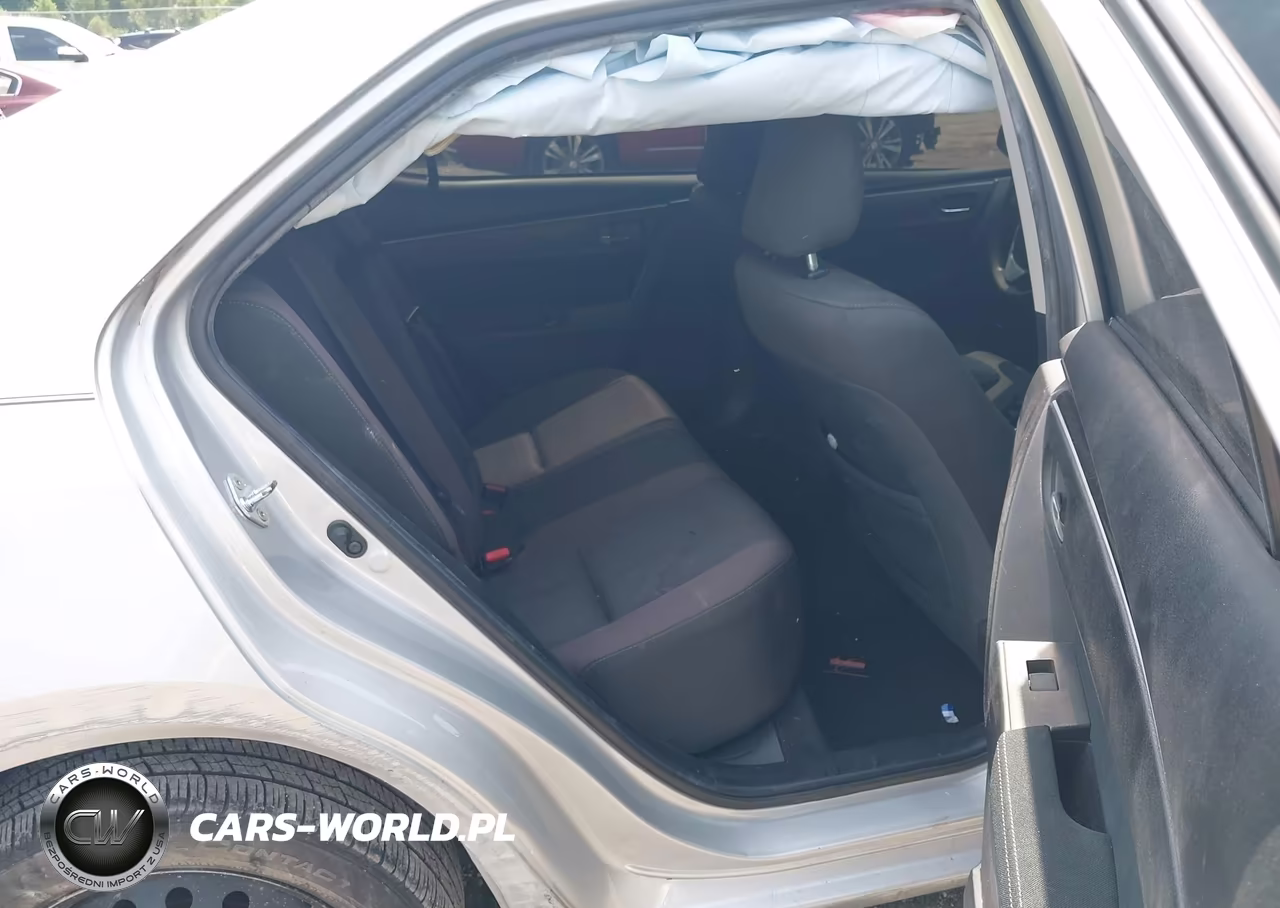 2018 Toyota Corolla Le VIN:2T1BURHE4JC029073 - 8