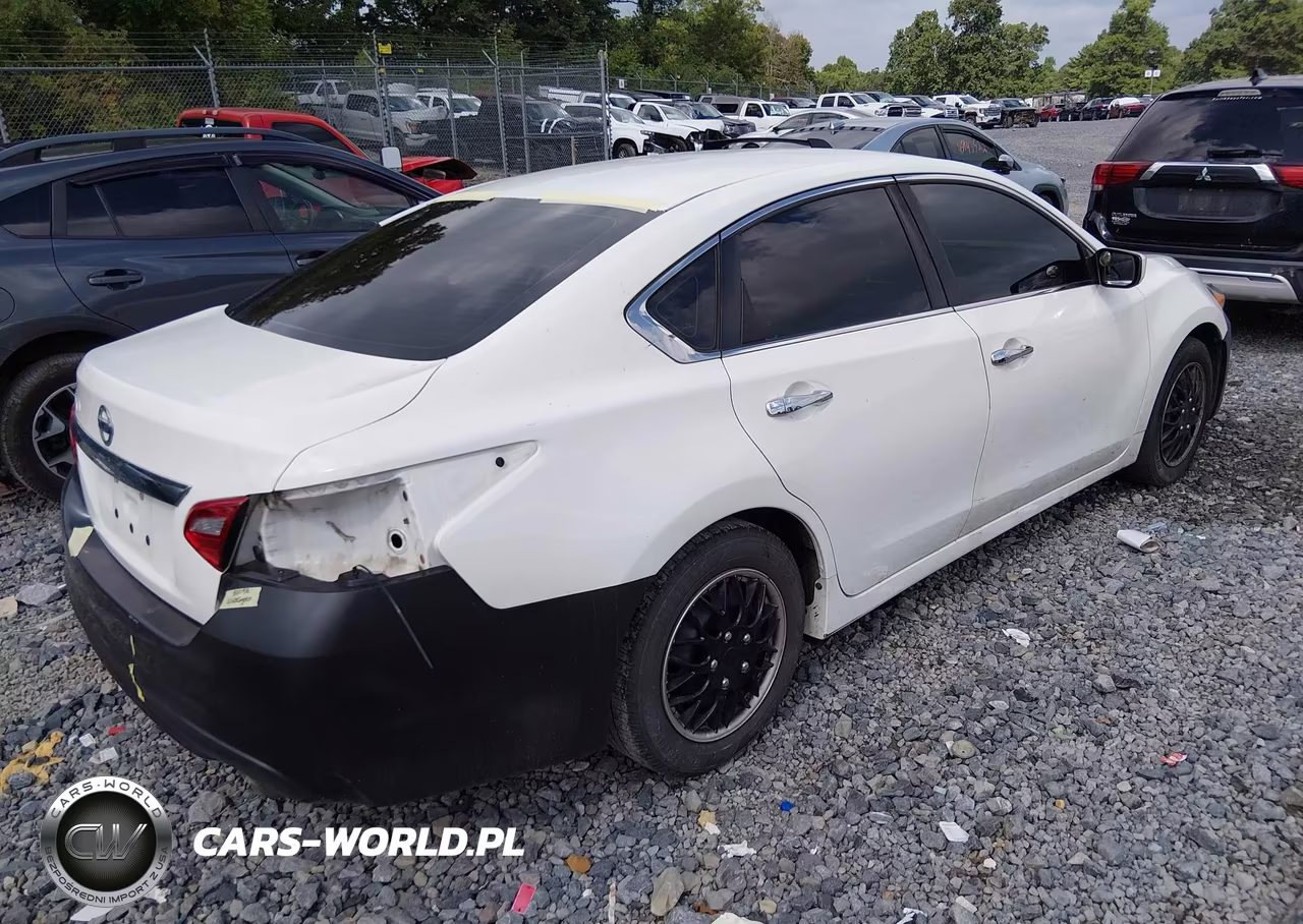 2017 Nissan Altima 2.5 S VIN:1N4AL3AP2HC193048 - 4