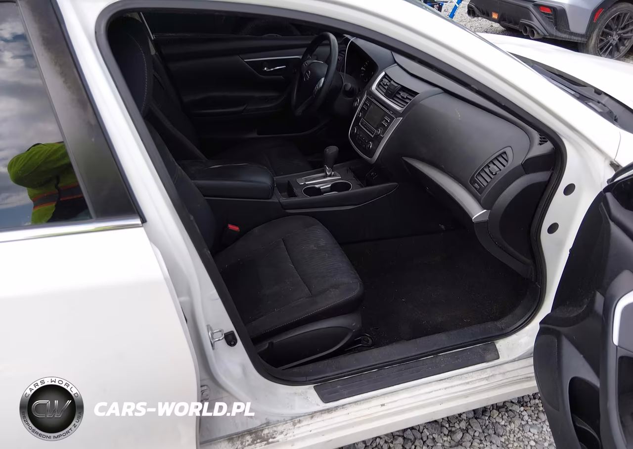 2017 Nissan Altima 2.5 S VIN:1N4AL3AP2HC193048 - 5