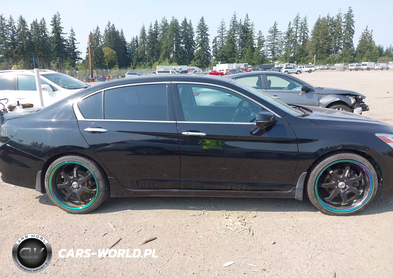 2016 Honda Accord Touring VIN:1HGCR3F99GA030937 - 13