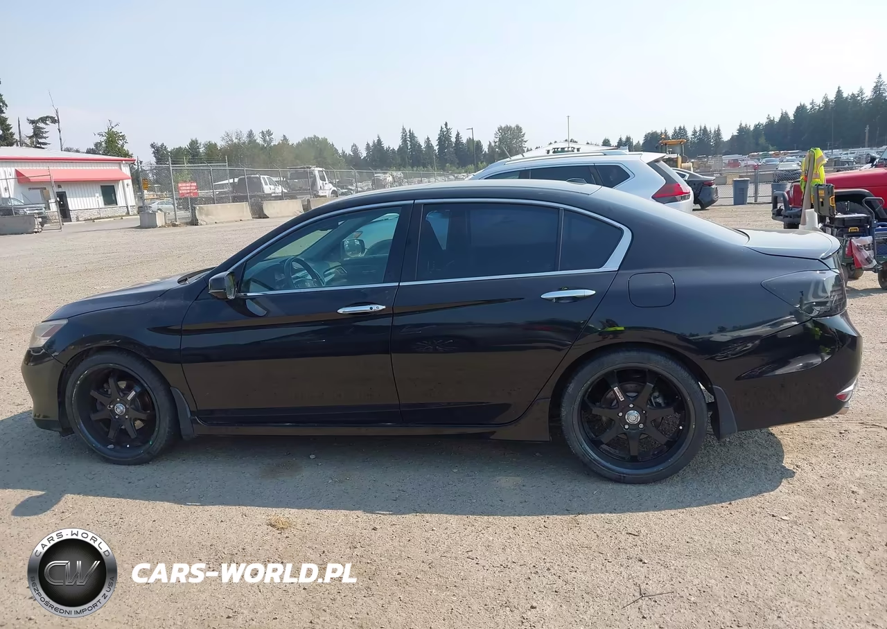 2016 Honda Accord Touring VIN:1HGCR3F99GA030937 - 14