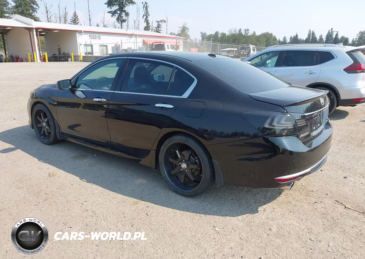 2016 Honda Accord Touring VIN:1HGCR3F99GA030937 - 3
