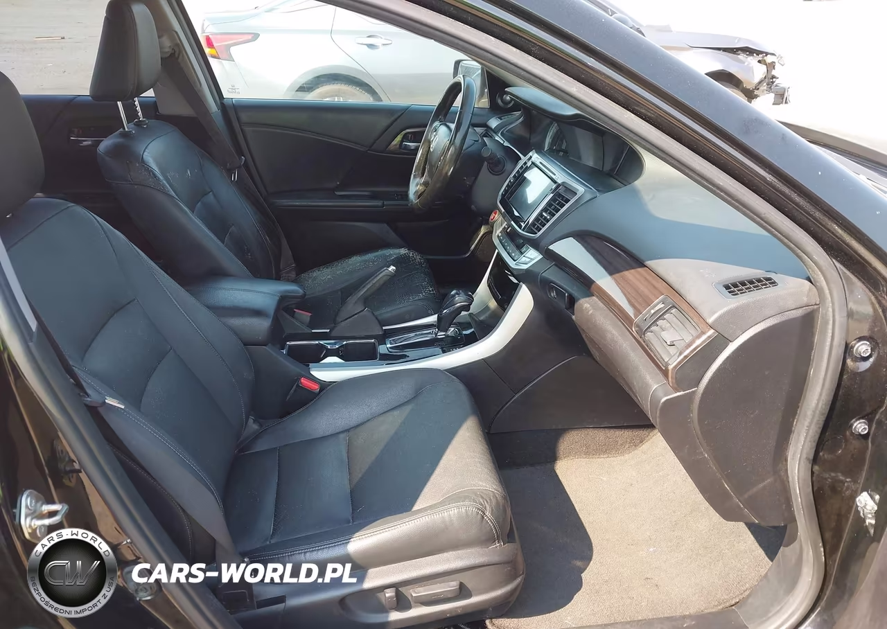 2016 Honda Accord Touring VIN:1HGCR3F99GA030937 - 5