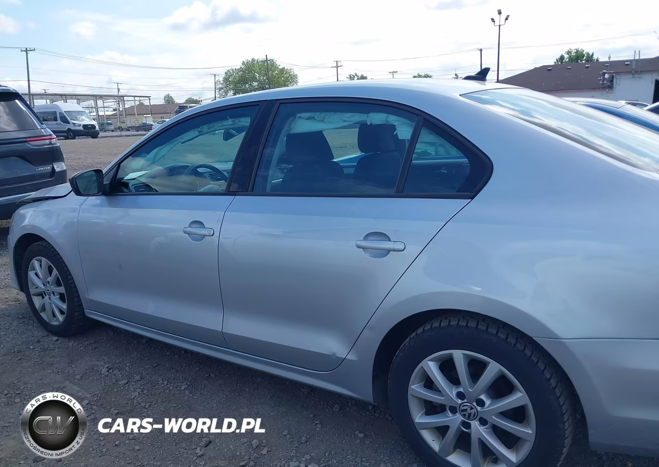 2015 Volkswagen Jetta 1.8T Se VIN:3VWD17AJ3FM353978 - 14