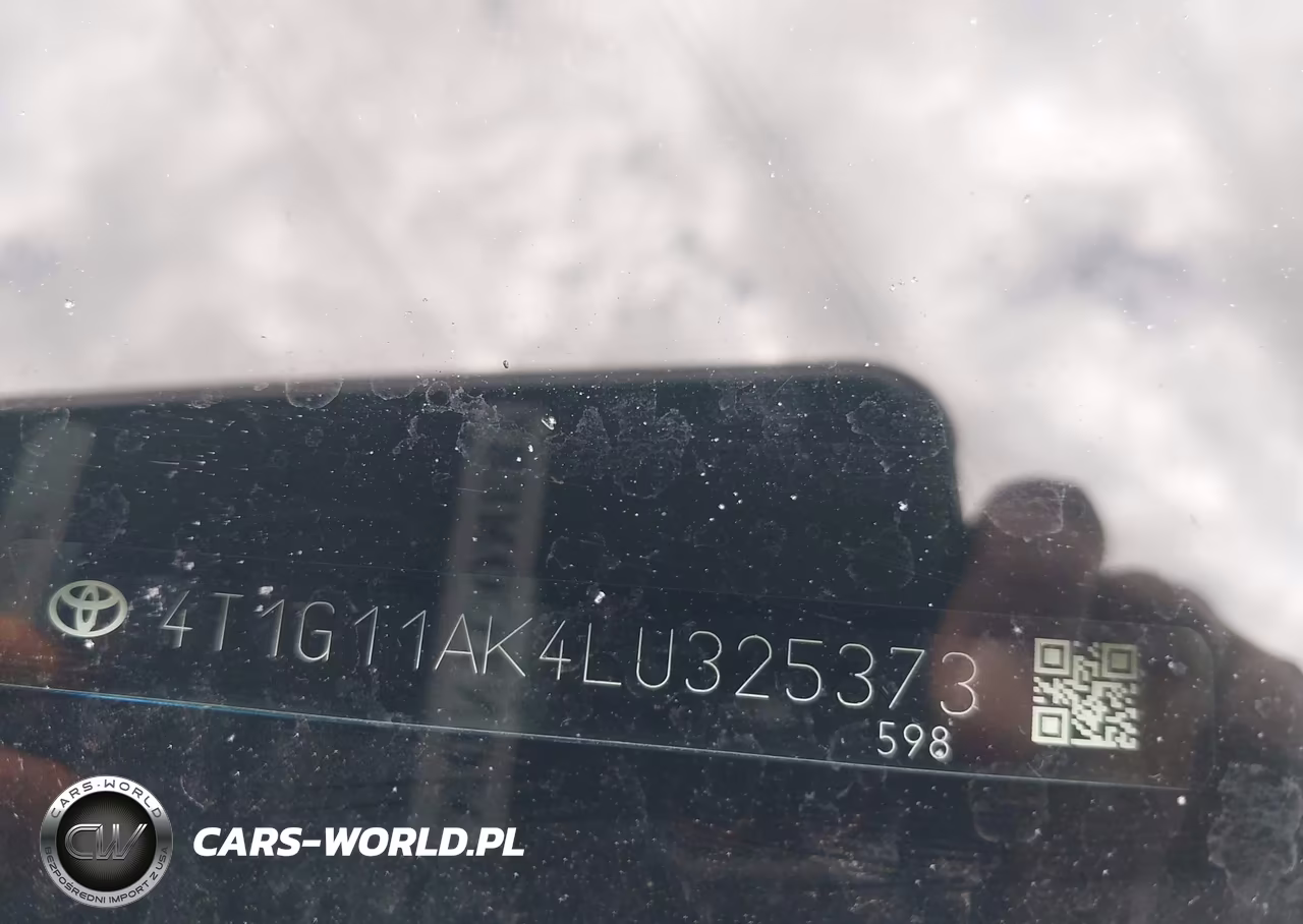 2020 Toyota Camry Se VIN:4T1G11AK4LU325373 - 9