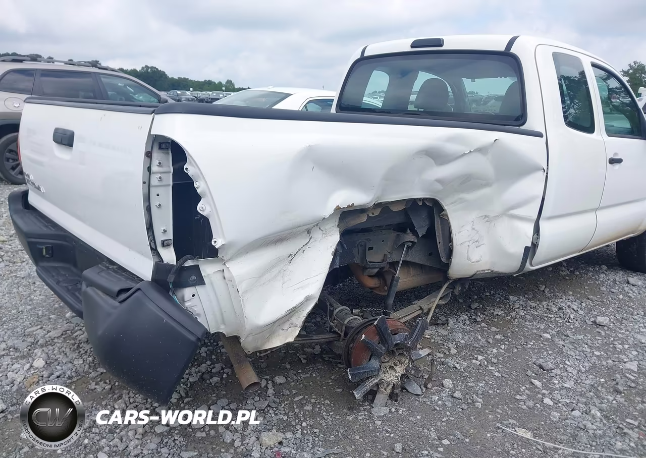 2015 Toyota Tacoma VIN:5TFTX4CN4FX063769 - 6