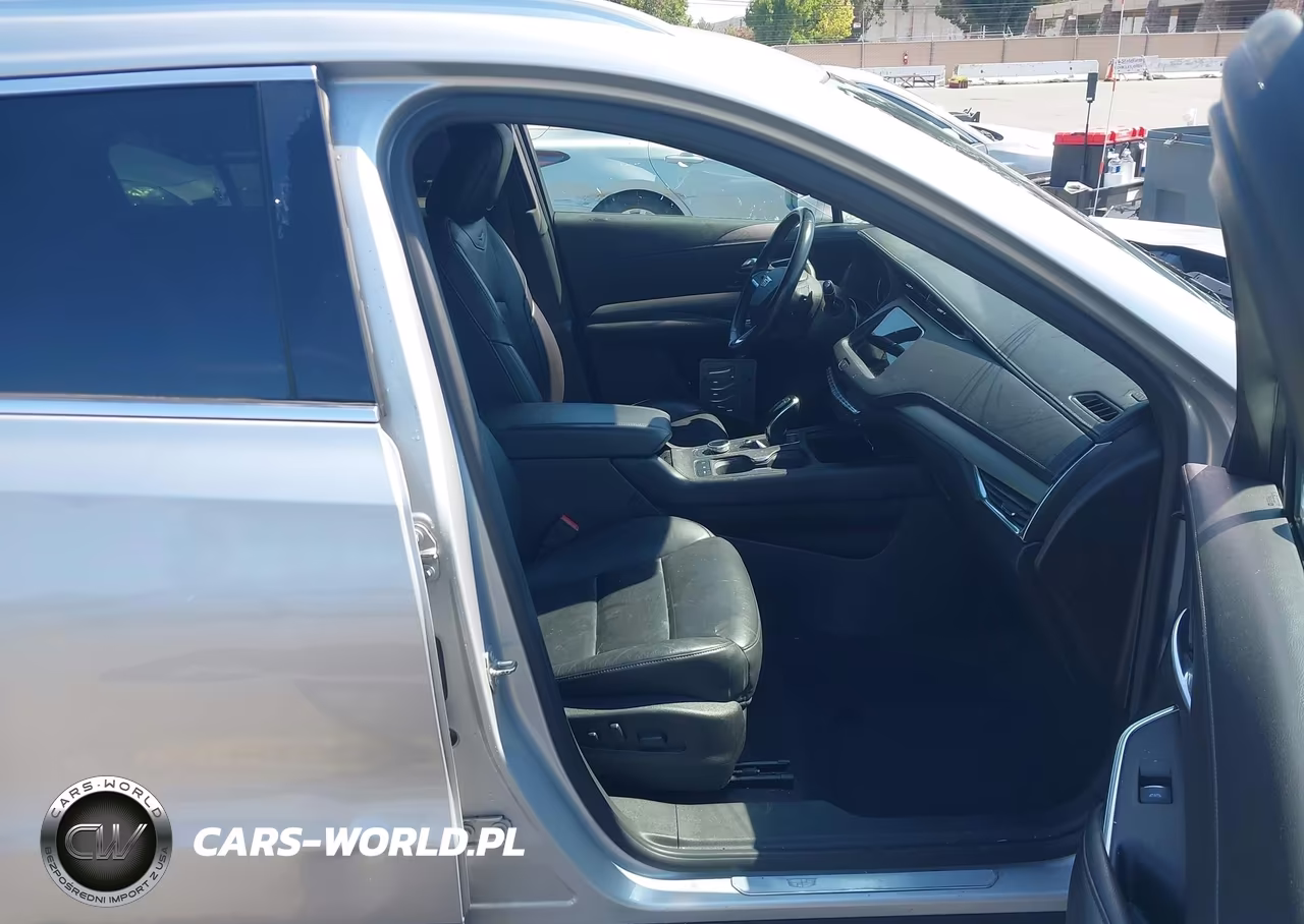 2020 Cadillac Xt4 Fwd Premium Luxury VIN:1GYFZCR40LF027038 - 5
