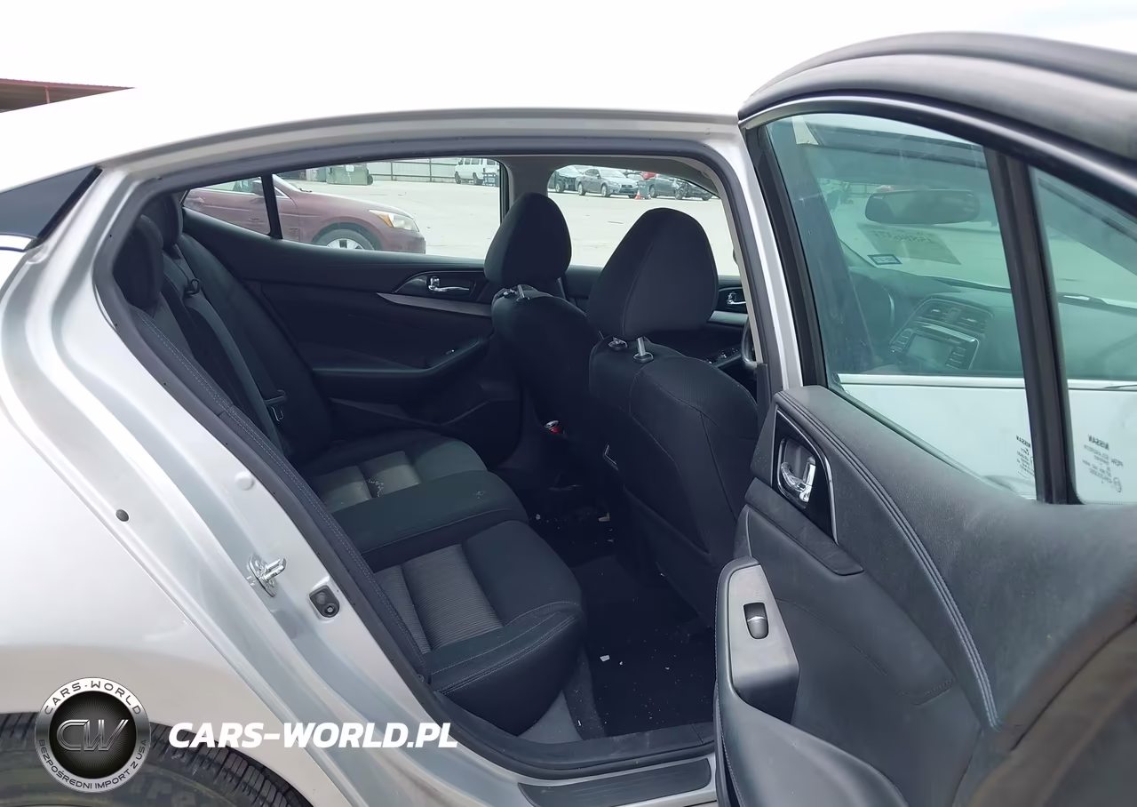 2017 Nissan Maxima 3.5 S VIN:1N4AA6APXHC457107 - 8