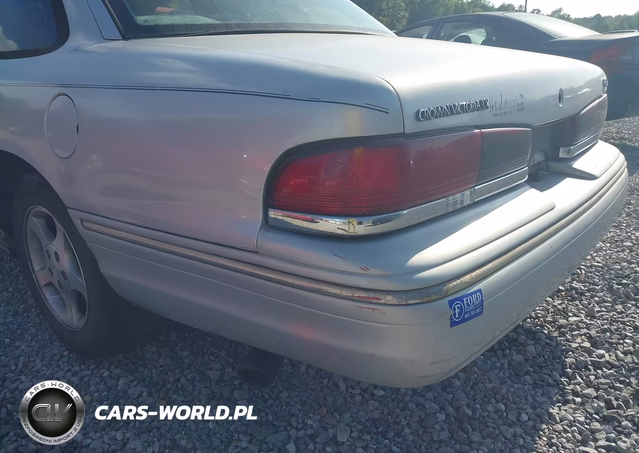 1997 Ford Crown Victoria Lx VIN:2FALP74W0VX197492 - 13