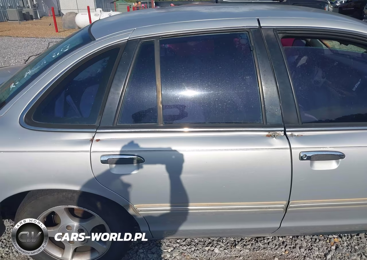 1997 Ford Crown Victoria Lx VIN:2FALP74W0VX197492 - 16