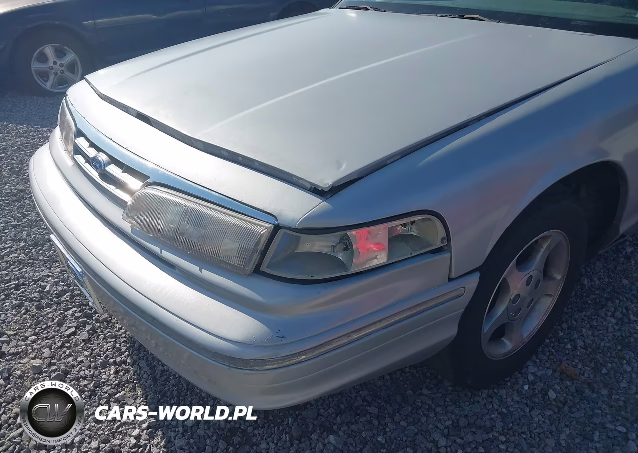 1997 Ford Crown Victoria Lx VIN:2FALP74W0VX197492 - 6