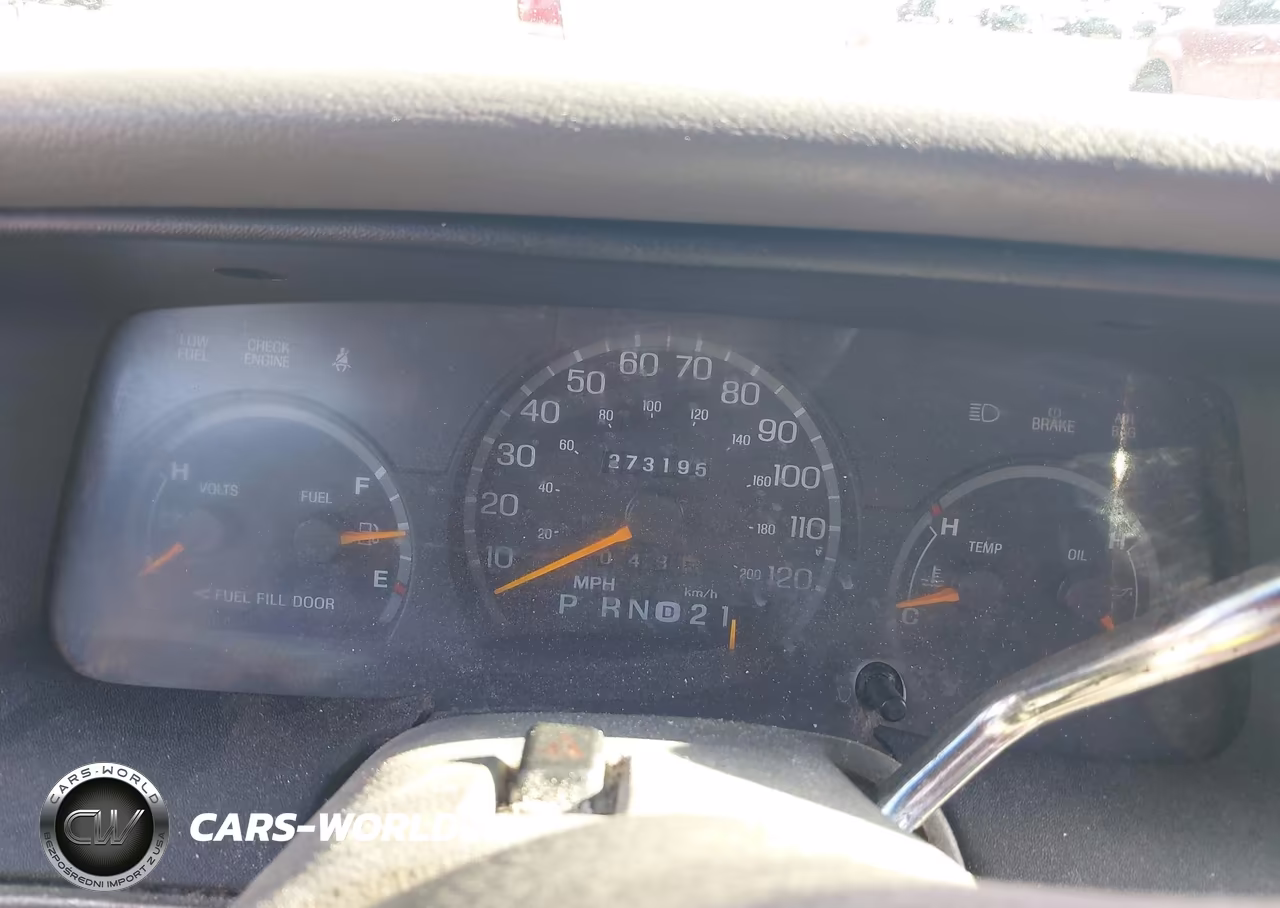 1997 Ford Crown Victoria Lx VIN:2FALP74W0VX197492 - 7