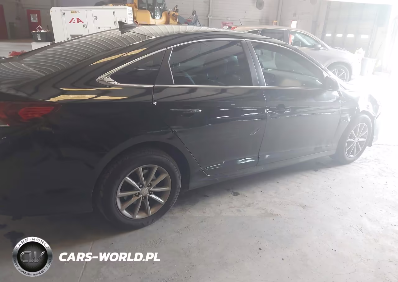 2018 Hyundai Sonata Se VIN:5NPE24AF1JH682112 - 17