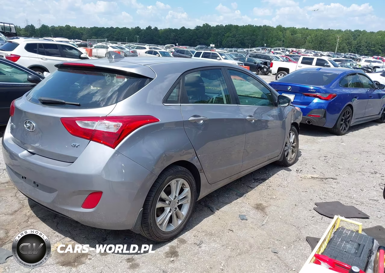 2013 Hyundai Elantra Gt VIN:KMHD35LE3DU071085 - 4