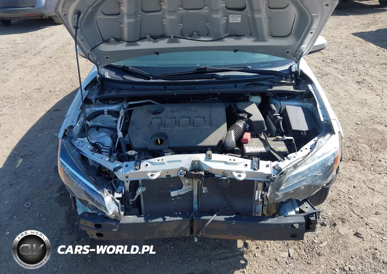 2018 Toyota Corolla Le VIN:2T1BURHE5JC096037 - 10