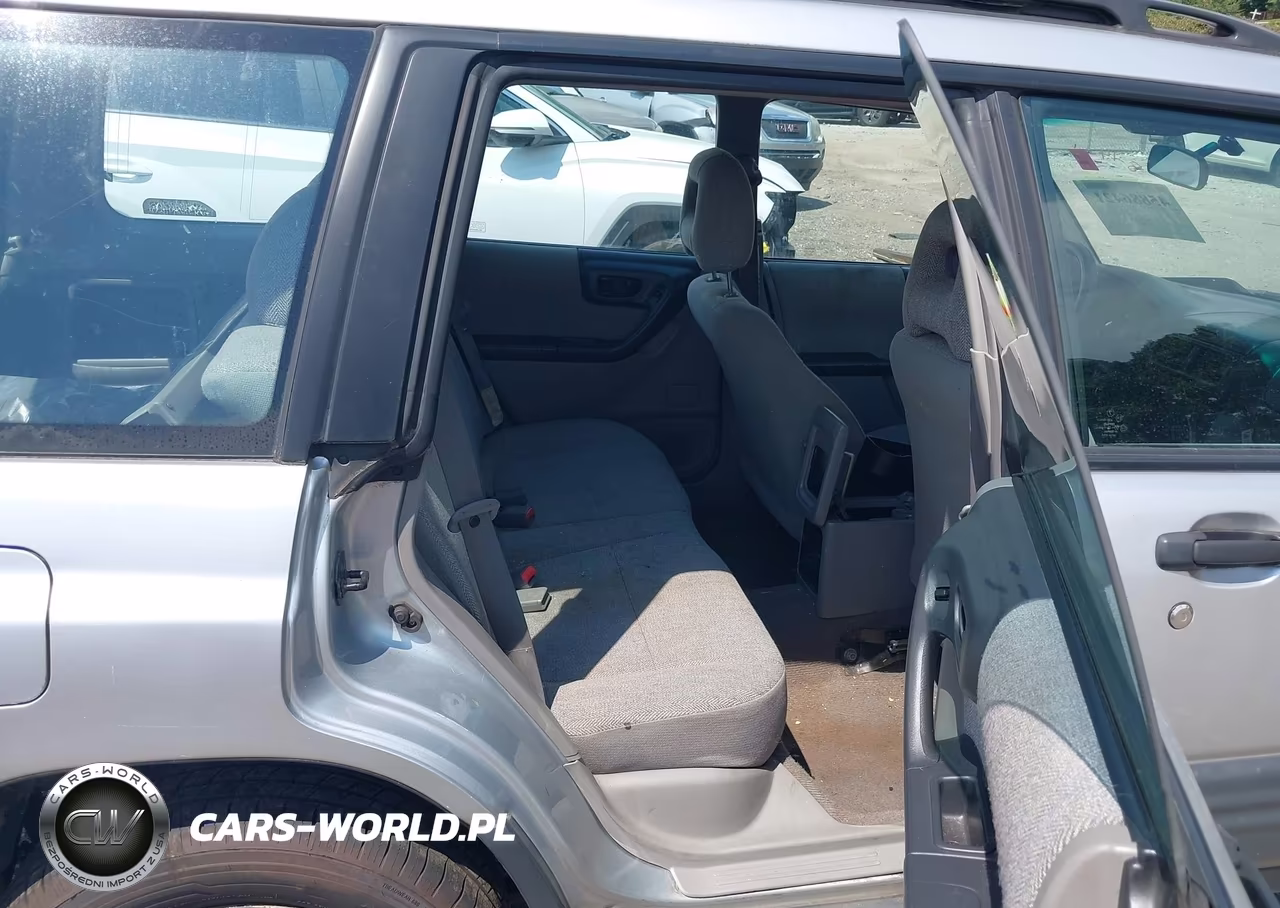 2002 Subaru Forester L VIN:JF1SF63552H718266 - 8