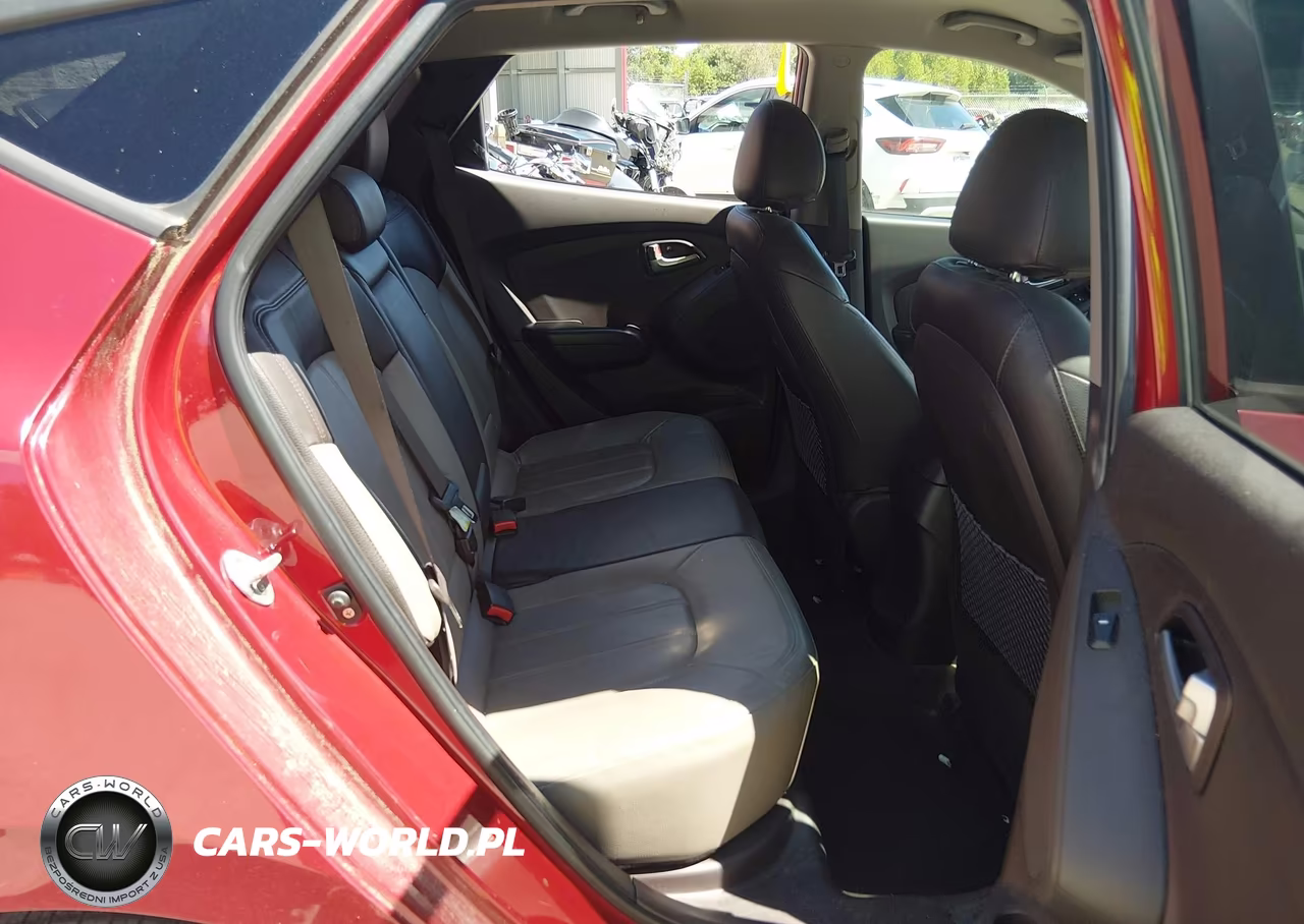 2011 Hyundai Tucson Limited VIN:KM8JUCAC2BU311018 - 8