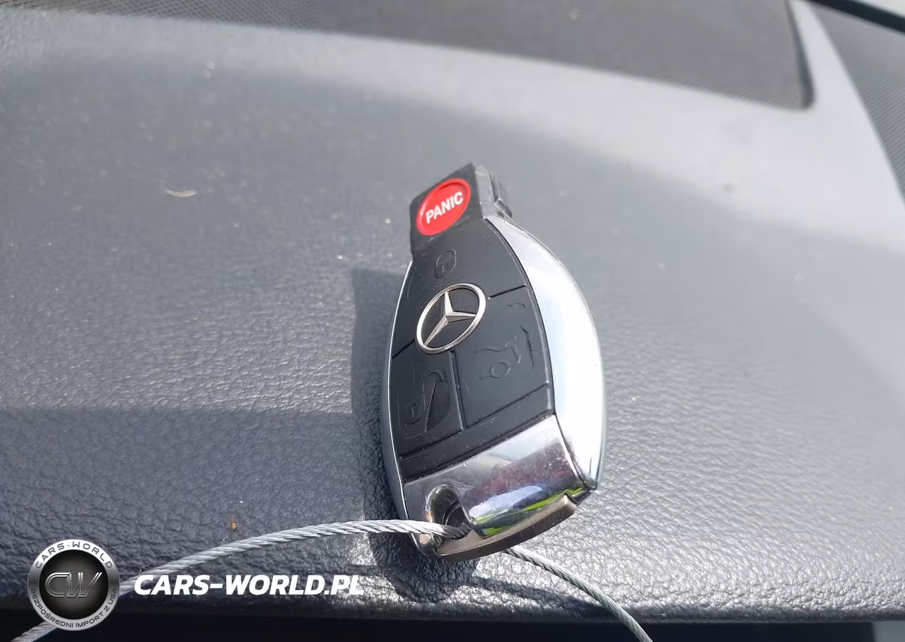 2010 Mercedes-Benz Glk 350 4Matic VIN:WDCGG8HB7AF275128 - 11