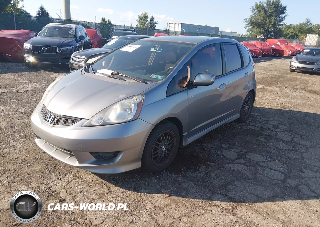 2010 Honda Fit Sport VIN:JHMGE8H43AC007304 - 2