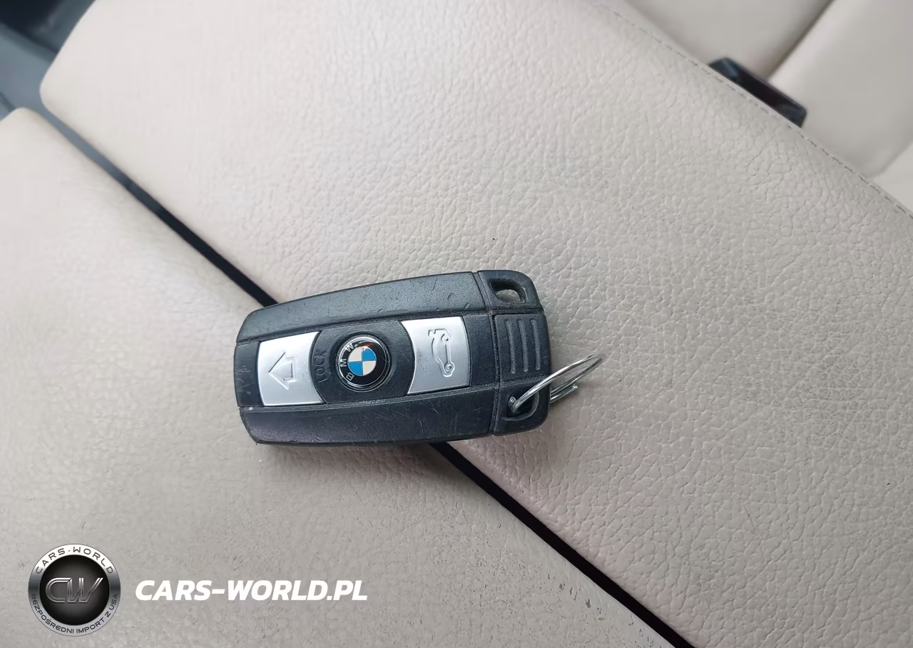 2012 BMW X5 xDrive35D VIN:5UXZW0C5XCL672694 - 11