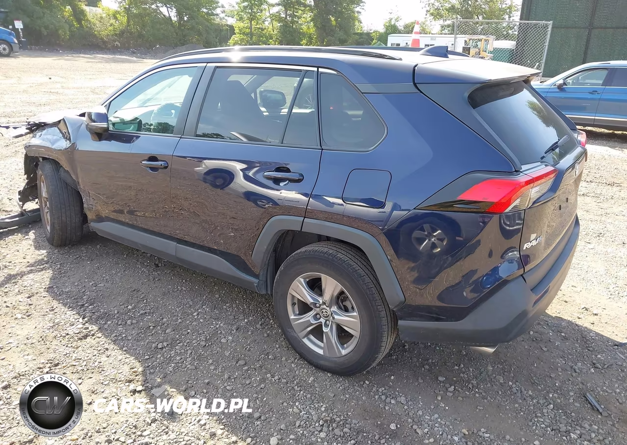 2022 Toyota Rav4 Xle VIN:2T3W1RFV1NW192207 - 3