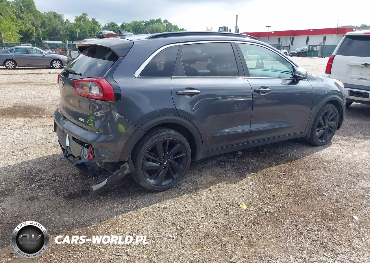 2018 Kia Niro Ex VIN:KNDCC3LC2J5138431 - 4