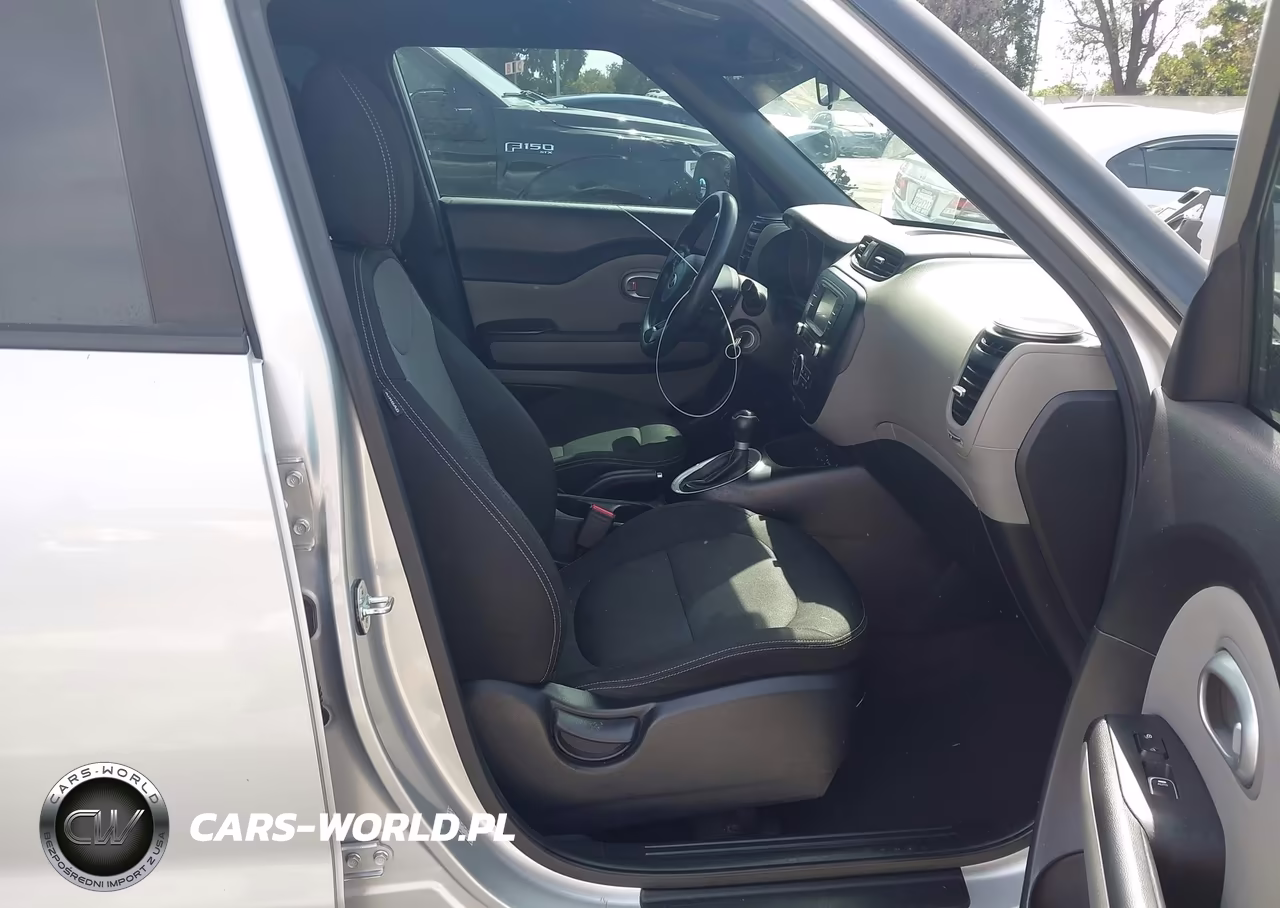2017 Kia Soul + VIN:KNDJP3A50H7466011 - 5