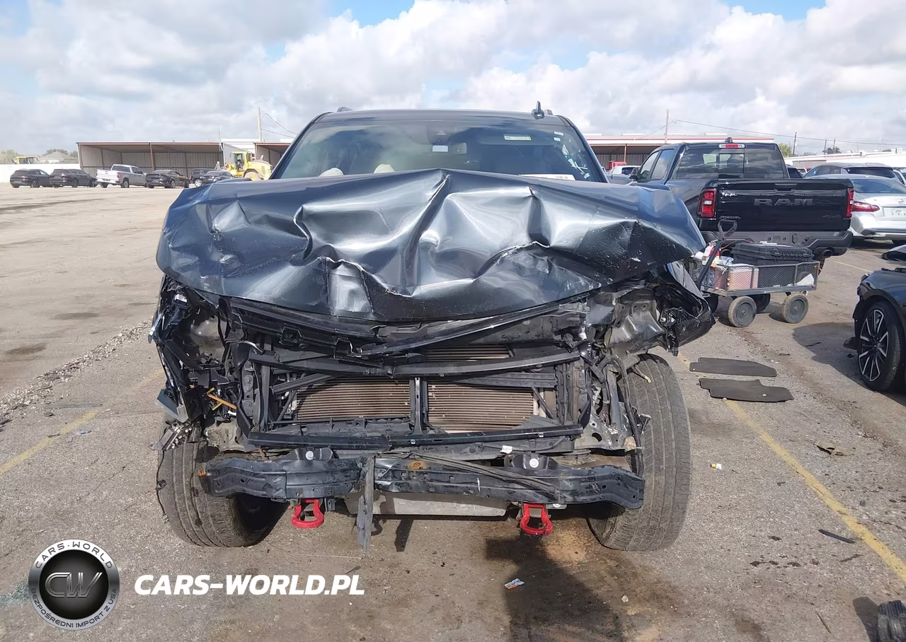 2021 Chevrolet Suburban 4Wd Z71 VIN:1GNSKDKD7MR312481 - 12