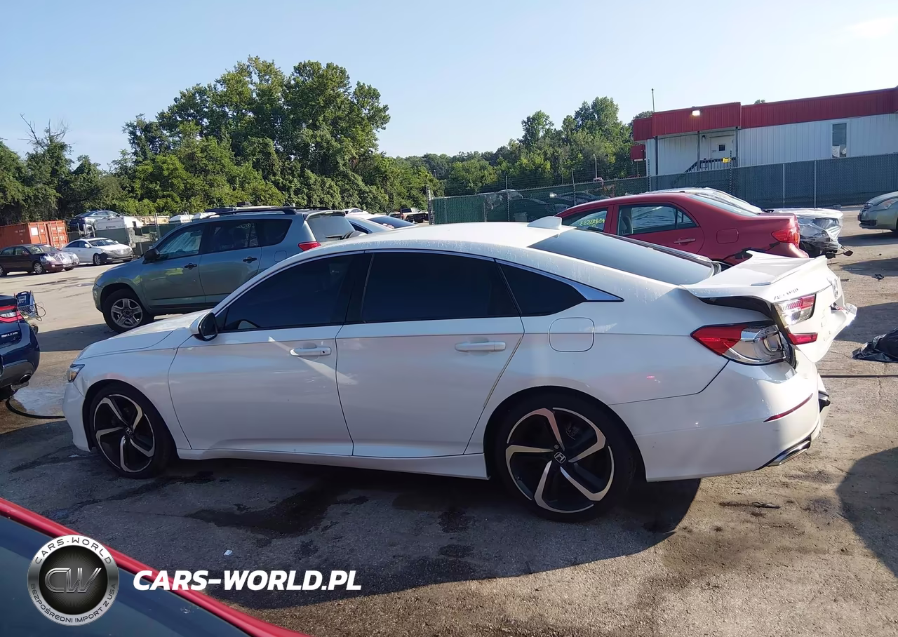 2018 Honda Accord Sport VIN:1HGCV1F31JA056323 - 14