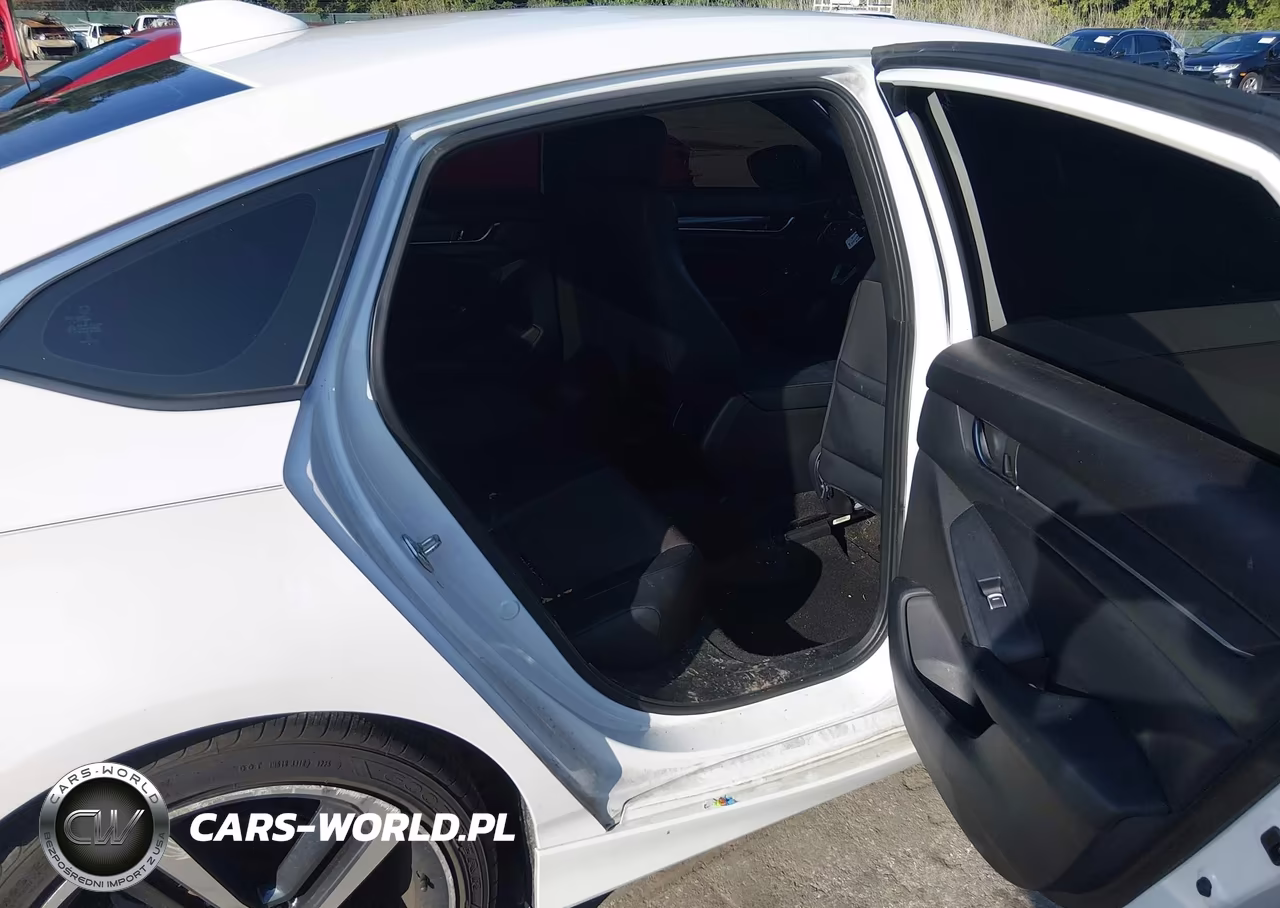 2018 Honda Accord Sport VIN:1HGCV1F31JA056323 - 8