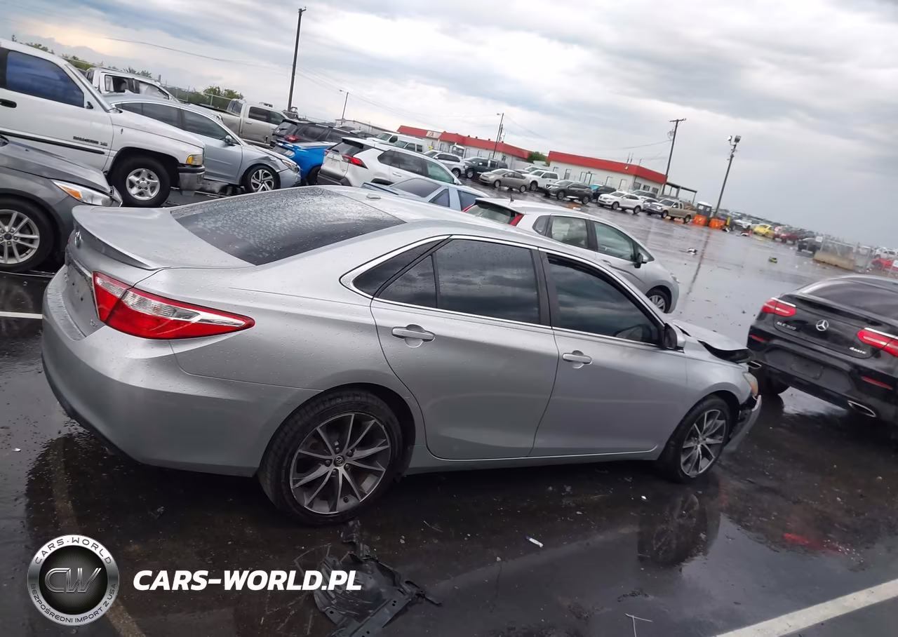 2016 Toyota Camry Xse VIN:4T1BF1FK2GU154892 - 13