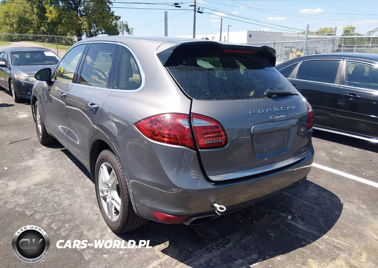 2012 Porsche Cayenne VIN:WP1AA2A25CLA10540 - 3