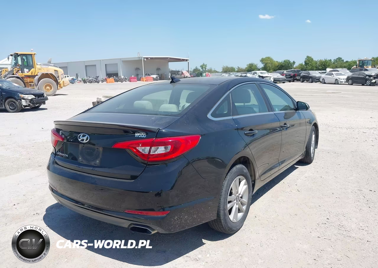 2016 Hyundai Sonata Se VIN:5NPE24AF8GH316611 - 4