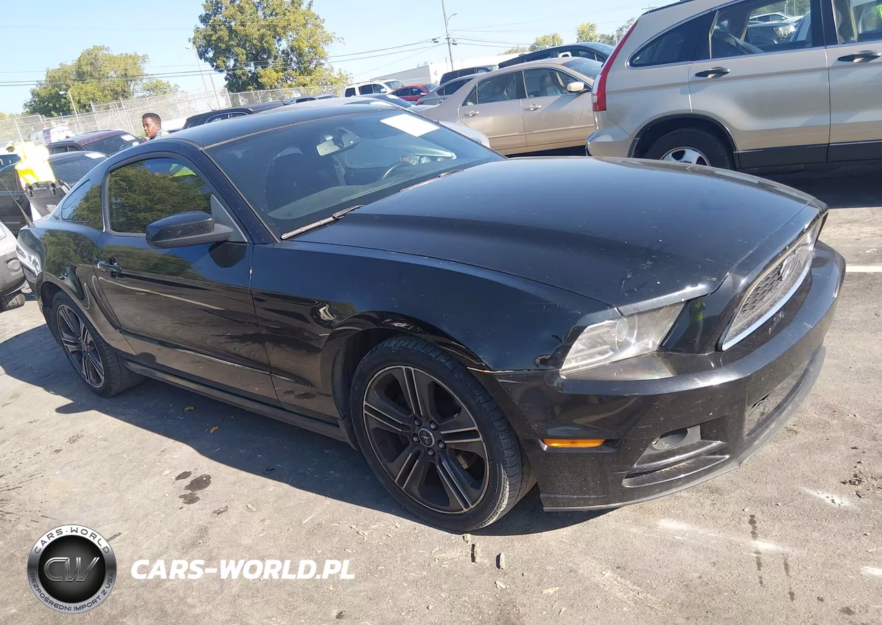 2013 Ford Mustang V6 – zdjęcie 1 z 16