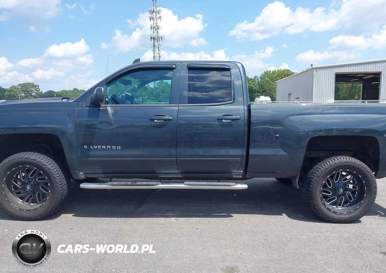 2018 Chevrolet Silverado 1500 1Lt VIN:1GCRCREC8JZ154264 - 14