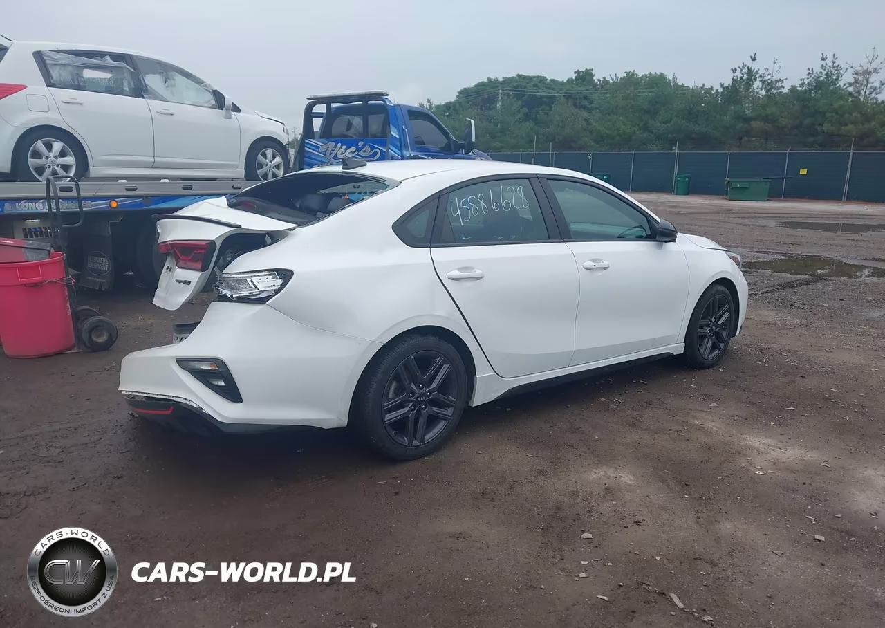 2021 Kia Forte Gt-Line VIN:3KPF34AD9ME323437 - 4