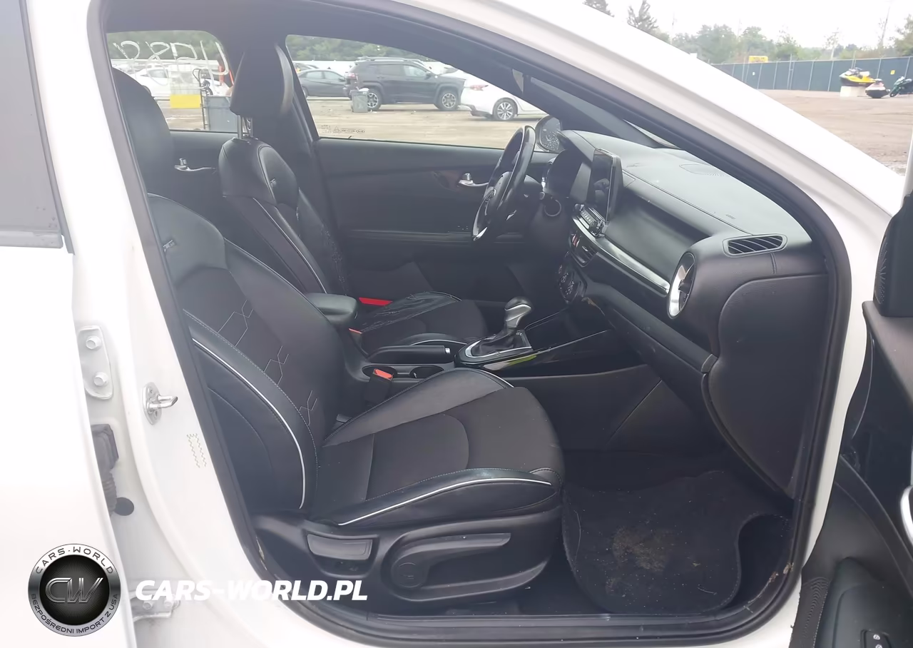 2021 Kia Forte Gt-Line VIN:3KPF34AD9ME323437 - 5