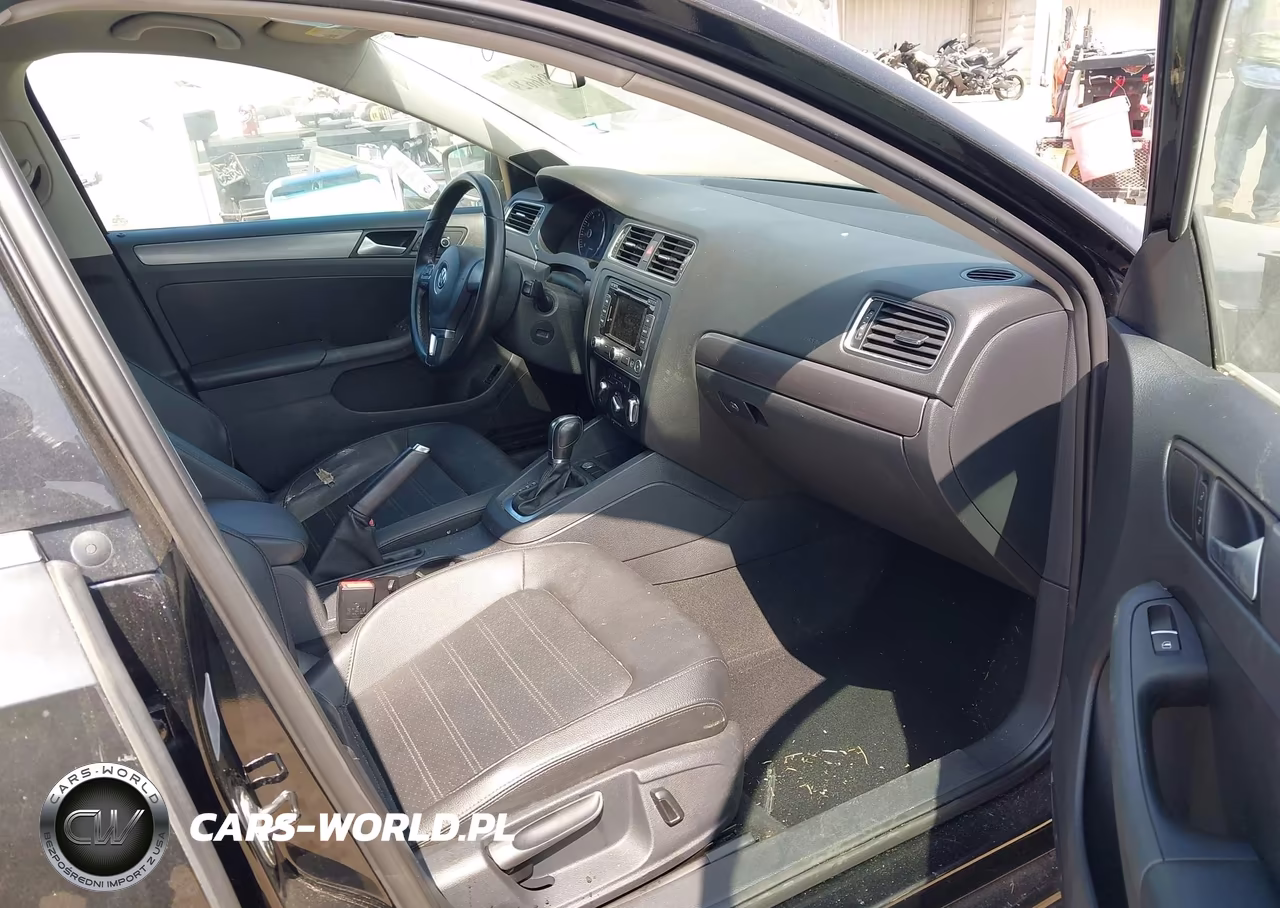 2014 Volkswagen Jetta 1.8T Sel VIN:3VWL17AJ0EM380078 - 5